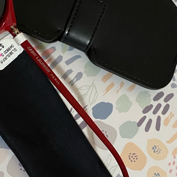 ☀️SPECIAL☀️ Saint Laurent sunglasses - Picture 7 of 8